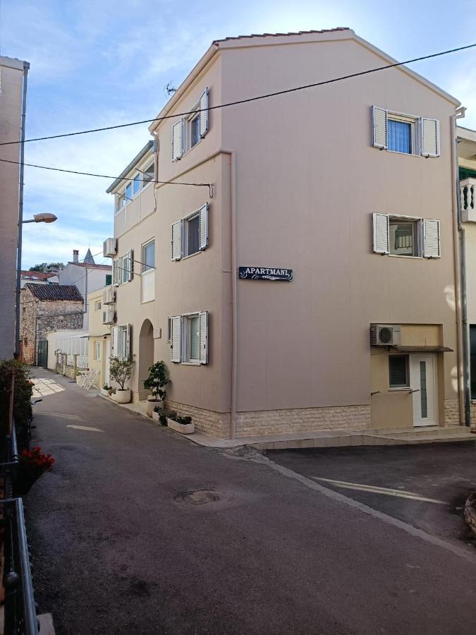 Apartments Vrime Biograd Na Moru Exterior foto